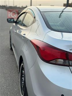 هیۆندای ئەلەنترا